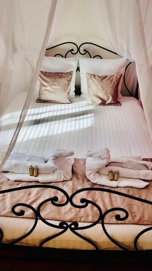 Le Secret De Louise Apartman Épernay Kültér fotó